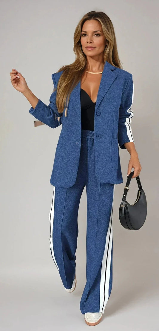 Gemma - Stylish and comfortable blazer set with double stripes