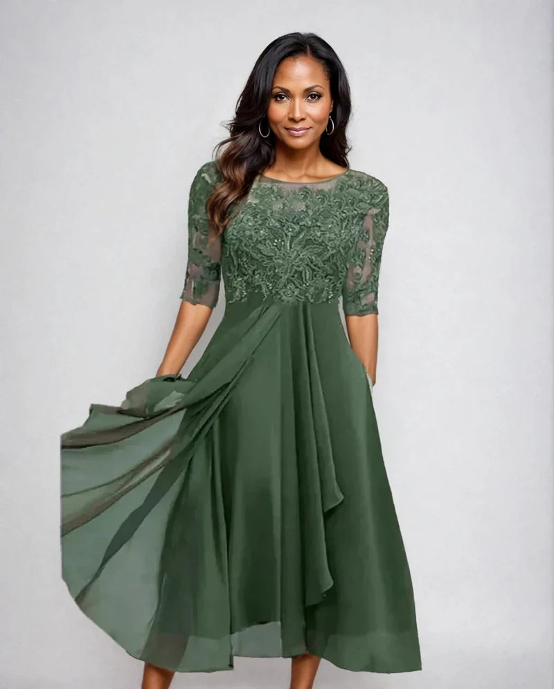 Georgia - Exquisite lace dress for sophisticated events