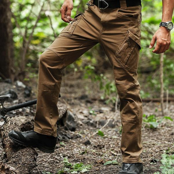 Michael | Camo Cargo Pants